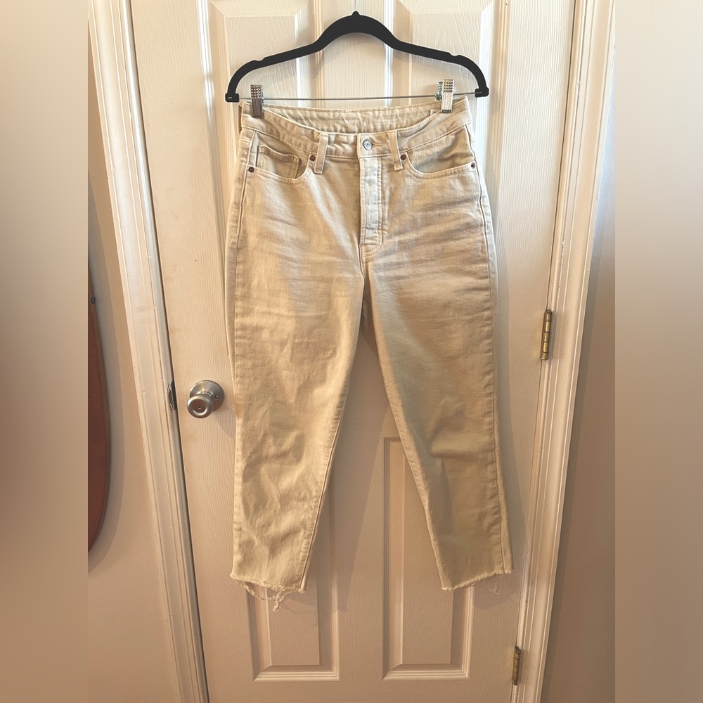 Old Navy High waisted cropped OG straight leg ecru/cream stretch denim pants